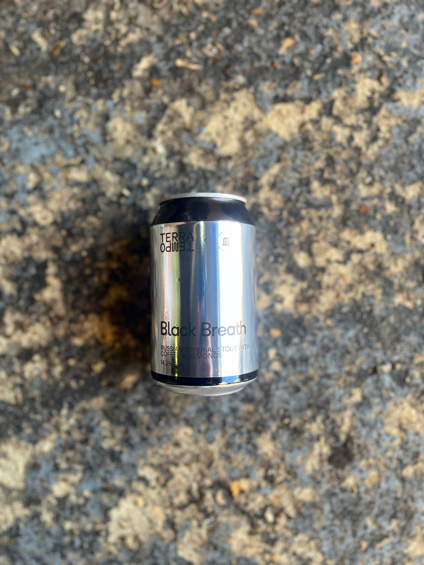 Black Breath - Russian Imperial stout with coffee and almonds 14.2% 330ml